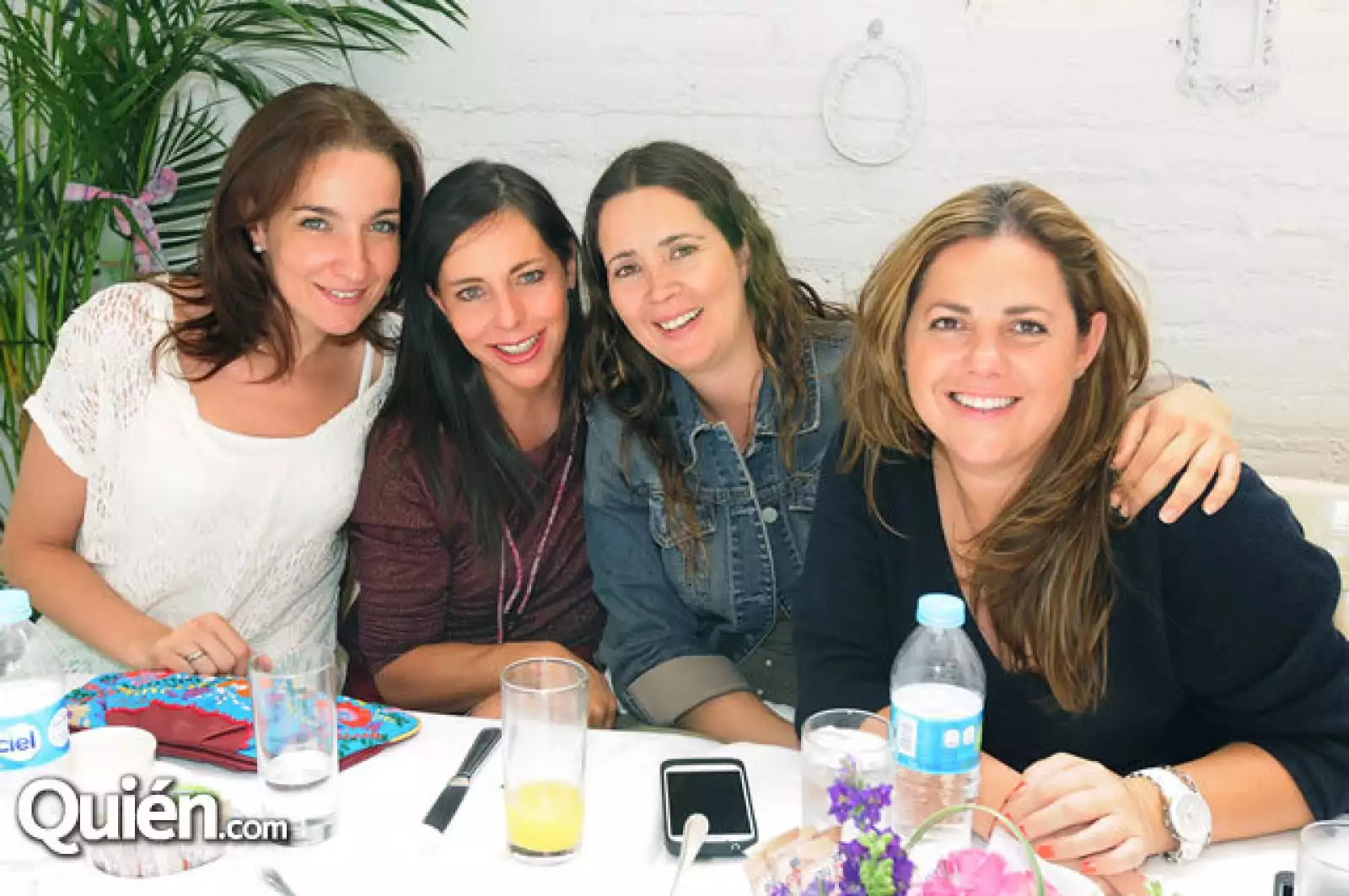 Paula Docal,Sylvia Rivera,Ati Sánchez y Lorena Casanova