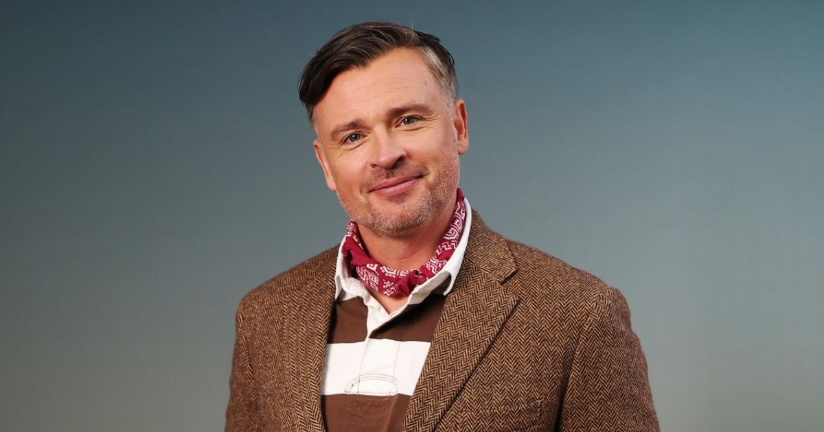 Tom Welling, protagonista de ‘Smallville’, sufre un descuido y aparece desnudo en el reflejo de la ventana de un hotel