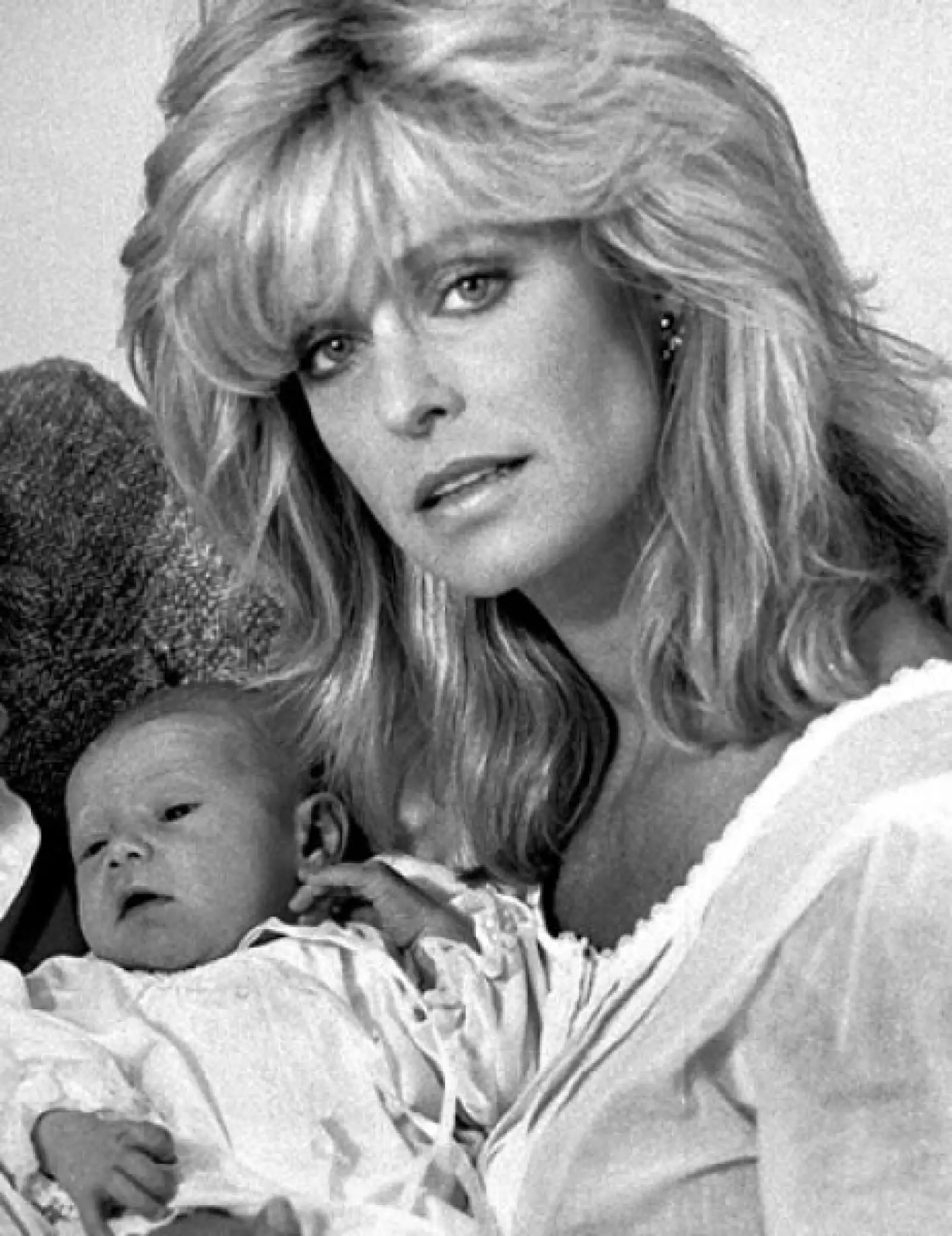 Farrah tenía 38 cuando nació su único hijo, Redmond, producto de su relación con Ryan ONeal, con quien nunca se casó.