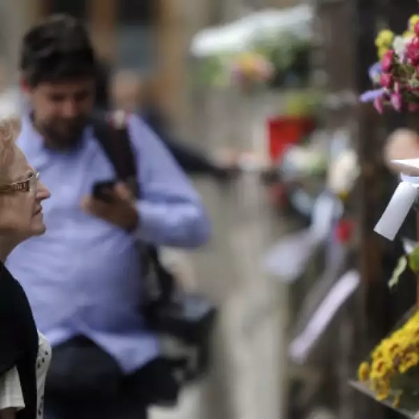 Ofrendas por el accidente de tren en Galicia