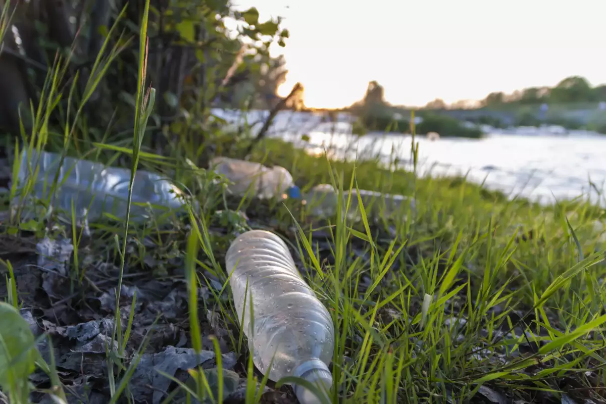 plastico y pueblos