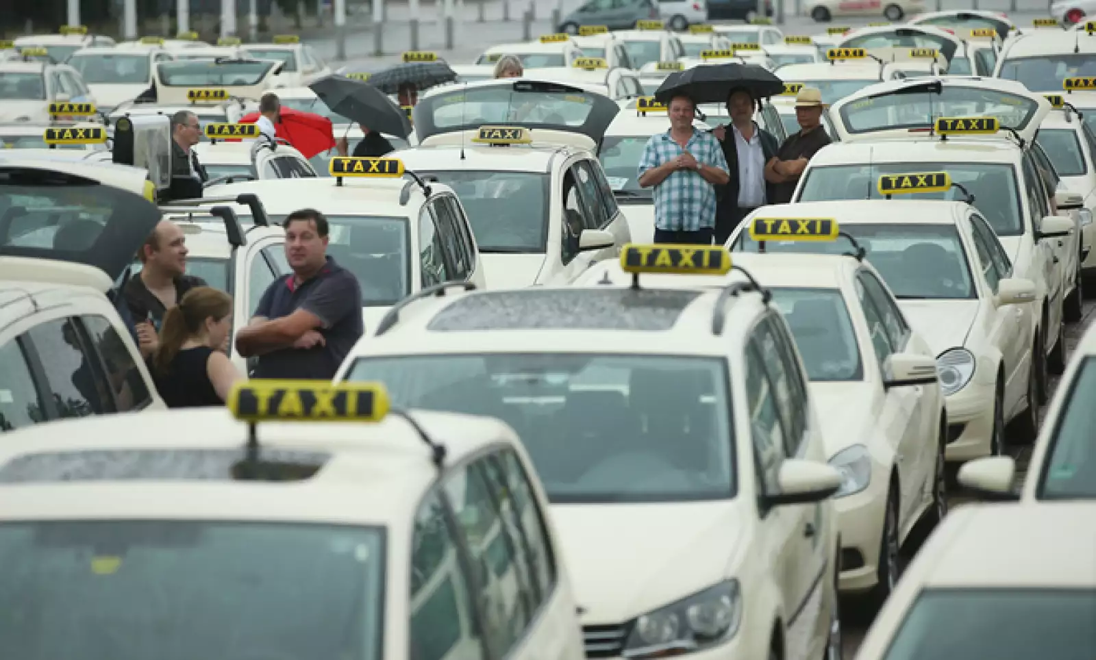 En la ciudad alemana los taxis son de color crema.