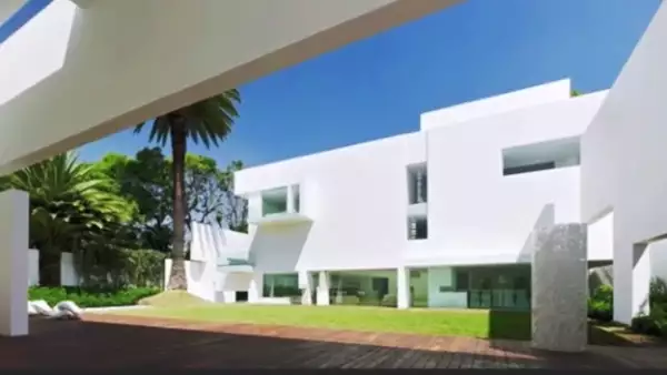 Casa Peña Nieto Lomas