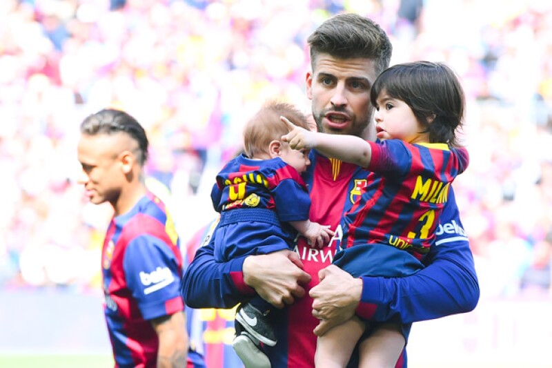 El futbolista no pudo ocultar su dicha al tener a sus hijos acompañándolo en el partido del Barca.
