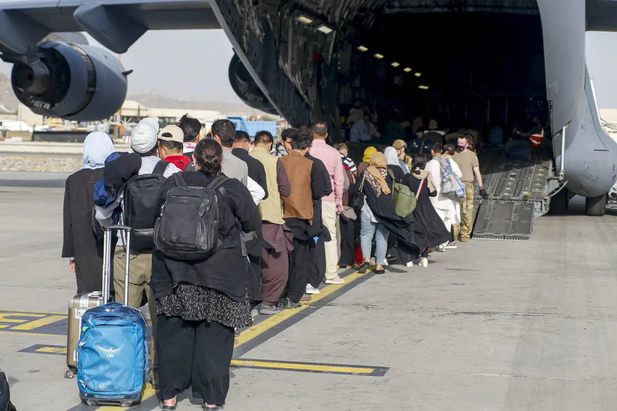 Estados Unidos ha evacuado a unas 17,000 personas desde Kabul
