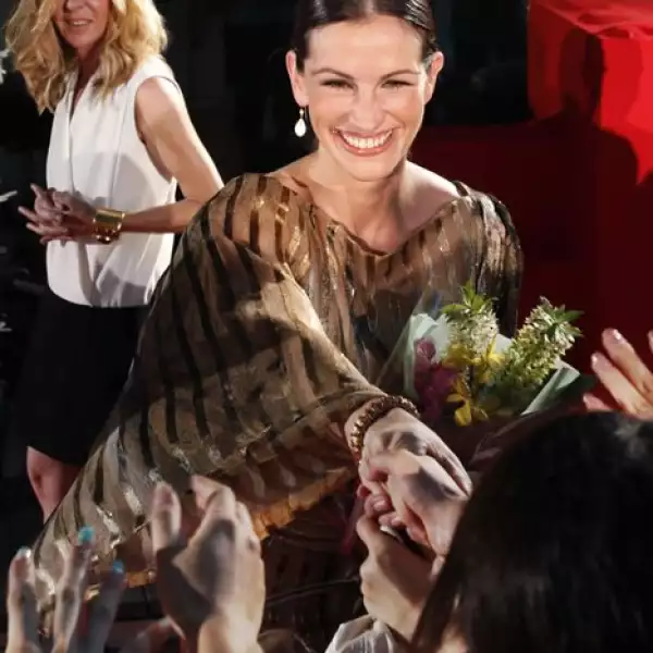 Este 2010 durante su llegada a la premiere de Eat Pray Love en Japón.