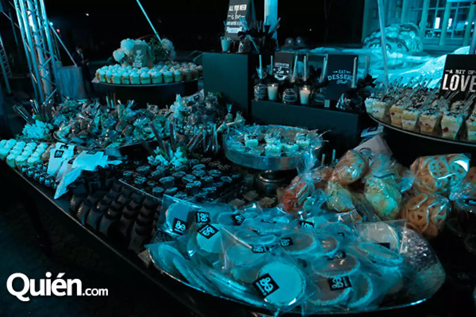 Aniversario 80 Devlyn