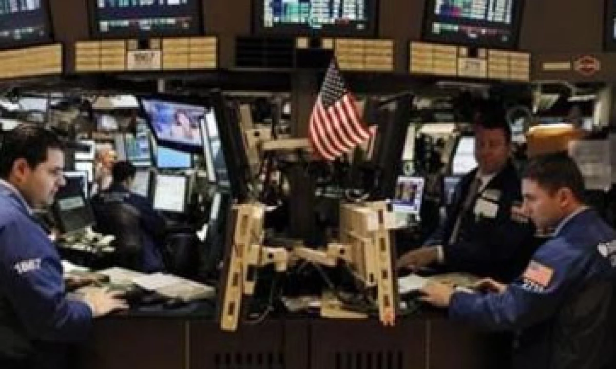 Wall Street también se vio afectado por los datos económicos de EU. (Foto: Reuters)