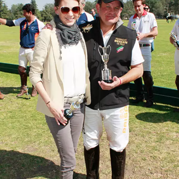 Marina Gómez de Parada y Billy Steta