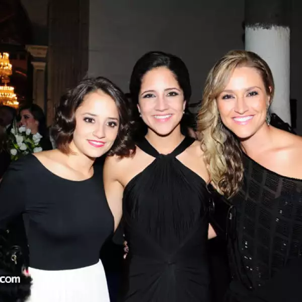Nicole Toussaint,Andrea Zayas y Maria Figueroa.