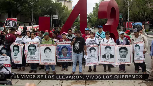 47_Meses_Ayotzinapa-2.jpg