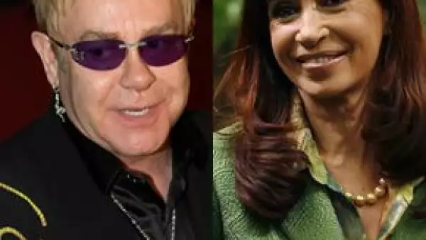 En su visita al país sudamericano el cantante británico tenía programada una cita con Cristina Fernández, pero ella tuvo que cancelarle y al querer reagendarla, Elton se negó debido al desaire.