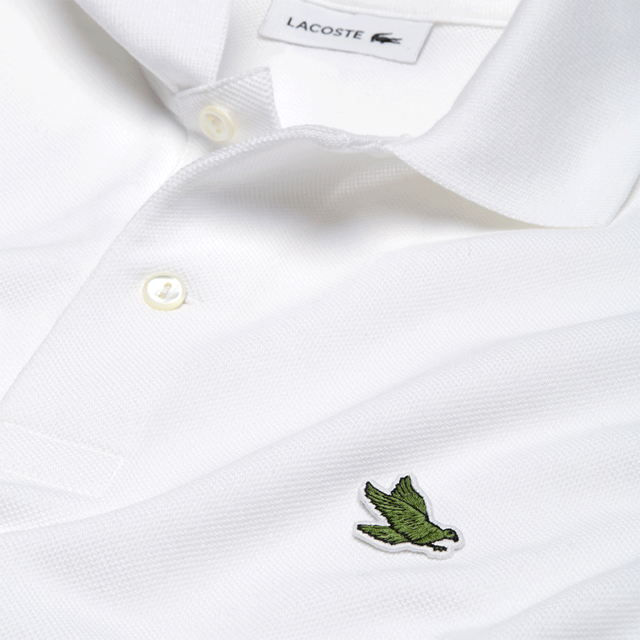 Lacoste cambia su icónico logo por animales en peligro de extinción.