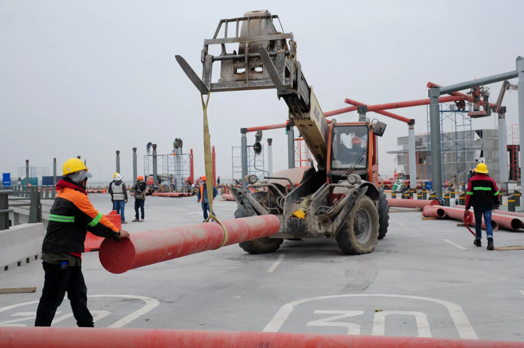(Labores de construcción de la Terminal de pasajeros del AIFA)