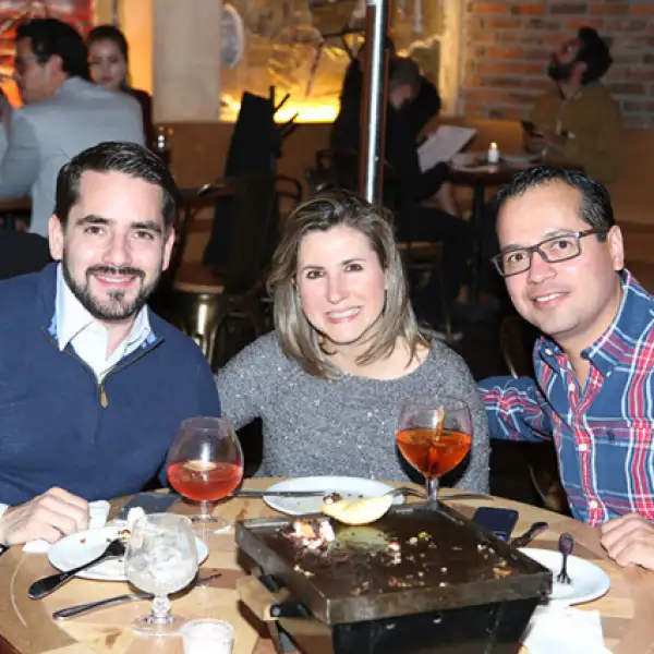Giuseppi Ojeda, Cyndi Arcaute y Enrique Barrasa