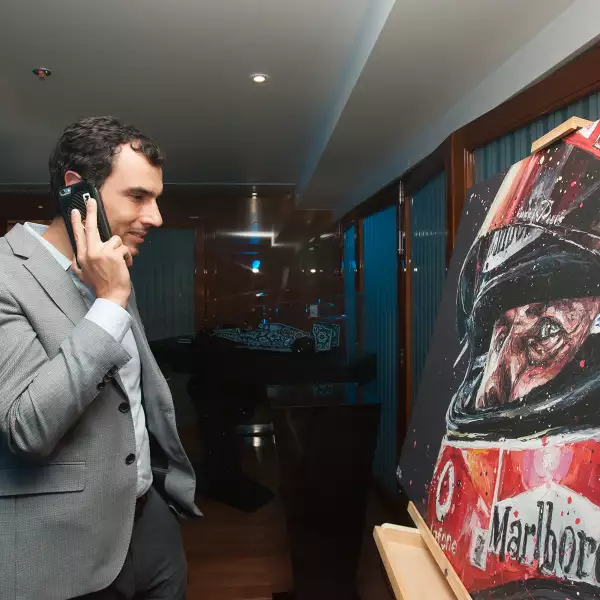 Subasta Fundación Checo Pérez