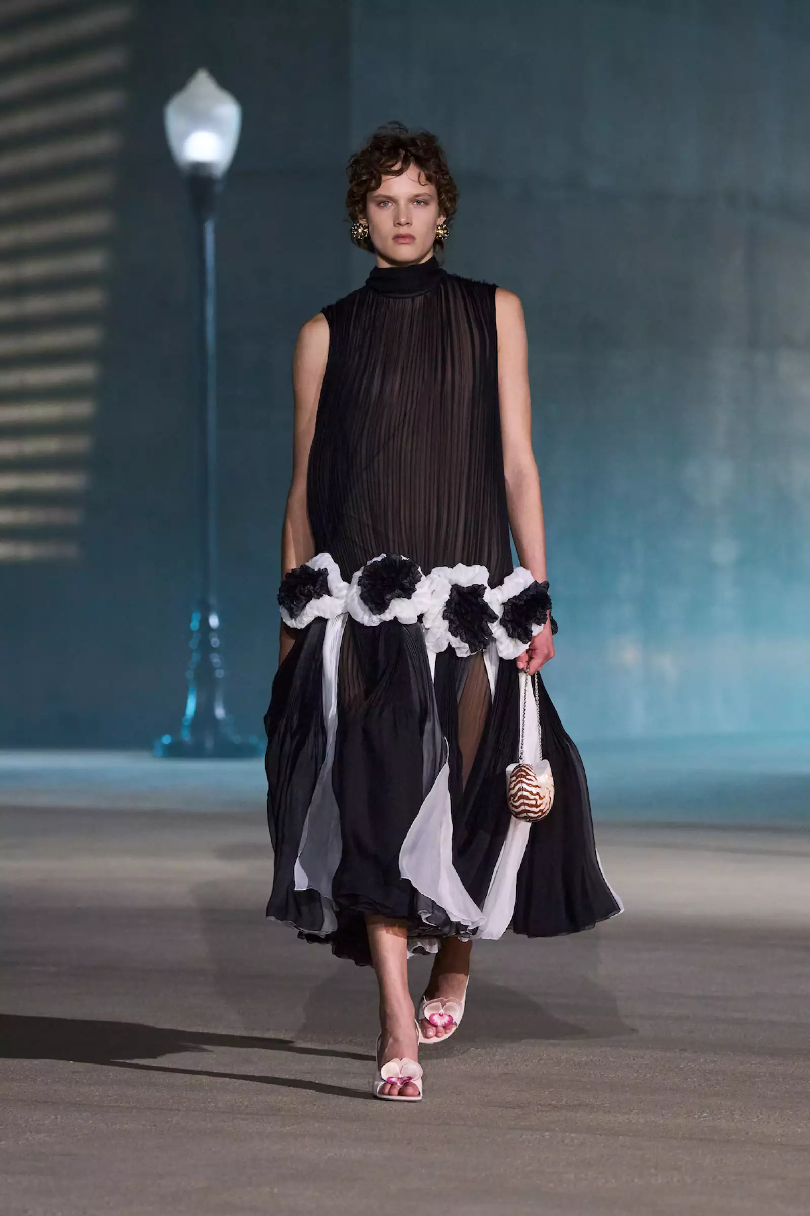 Dior Resort PO S27 003.jpg