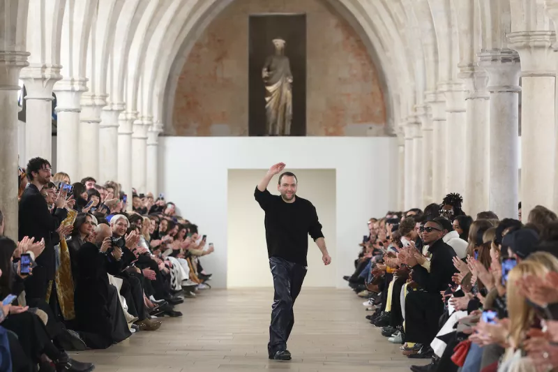 Lanvin : Runway - Paris Fashion Week - Womenswear Fall Winter 2023-2024