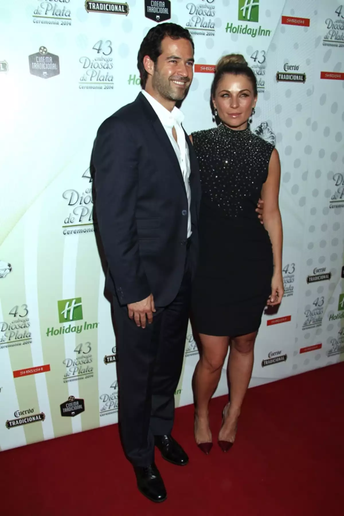 Como es costumbre, Emiliano y Ludwika fueron de los mejor vestidos de la noche de los premios.