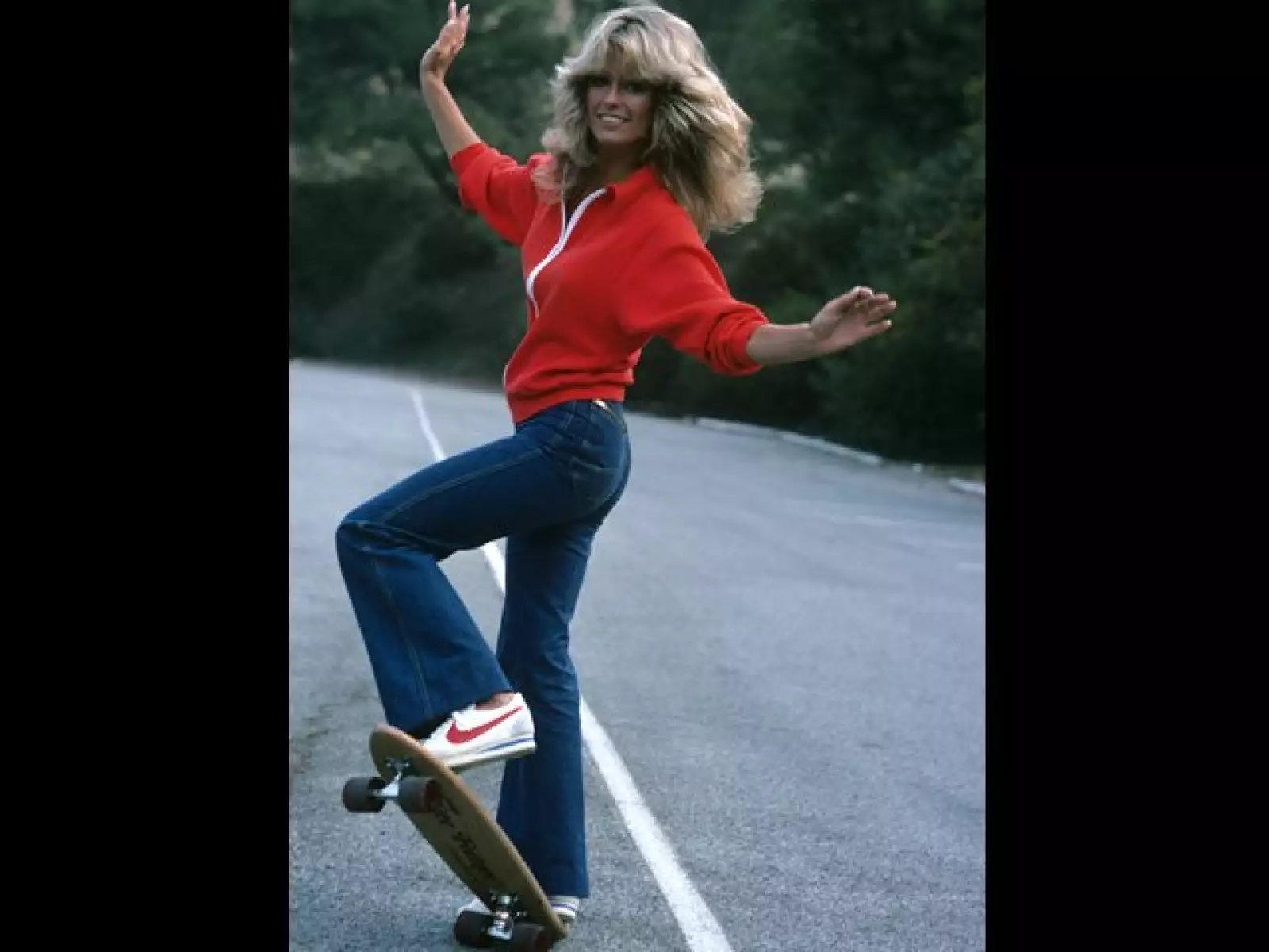 Consiguió excelentes críticas por su papel en la serie “ The Burning Bed” y fue nominada a un Golden Globe y un Emmy.