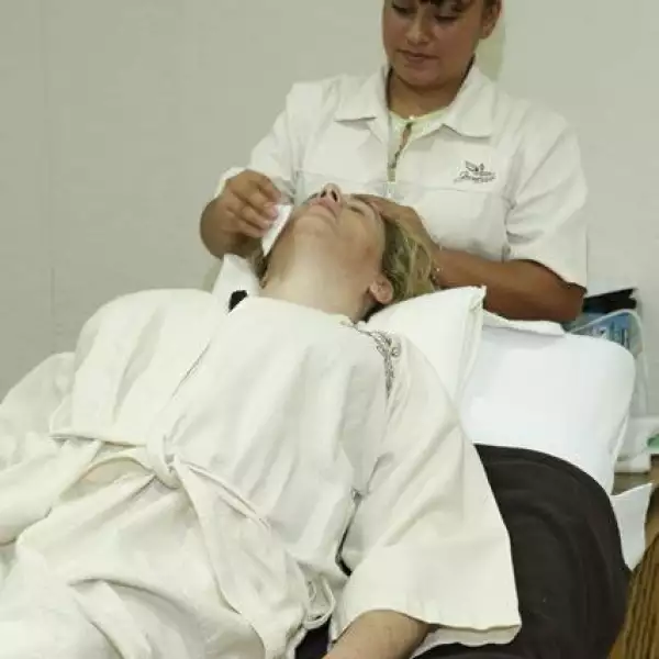 Madres e hijas se consienten en Junesse