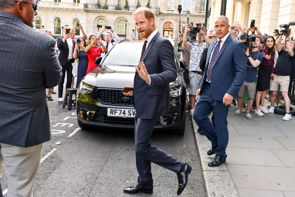 El príncipe Harry rompe el silencio tras perder la batalla legal contra los tabloides británicos