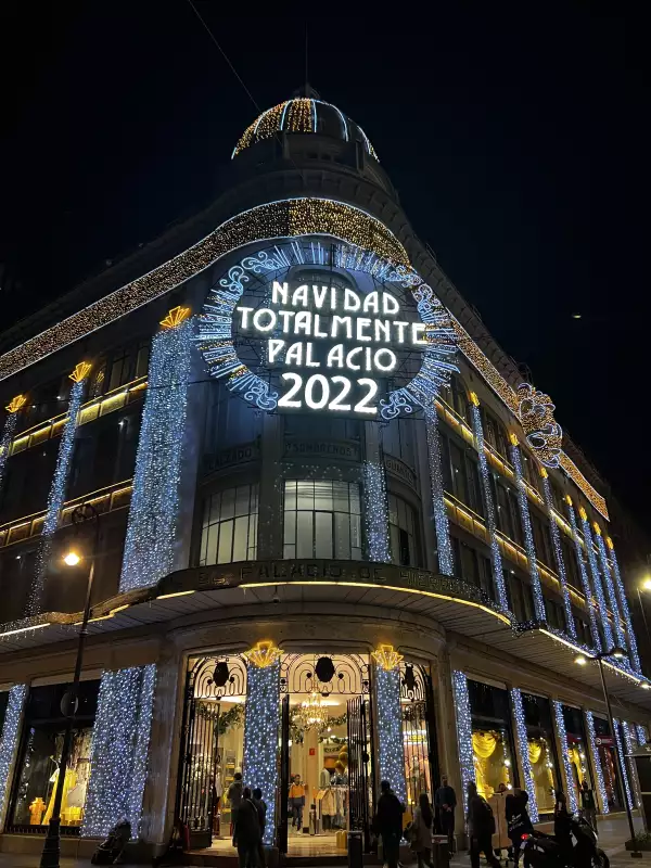 Fachada navideña Palacio