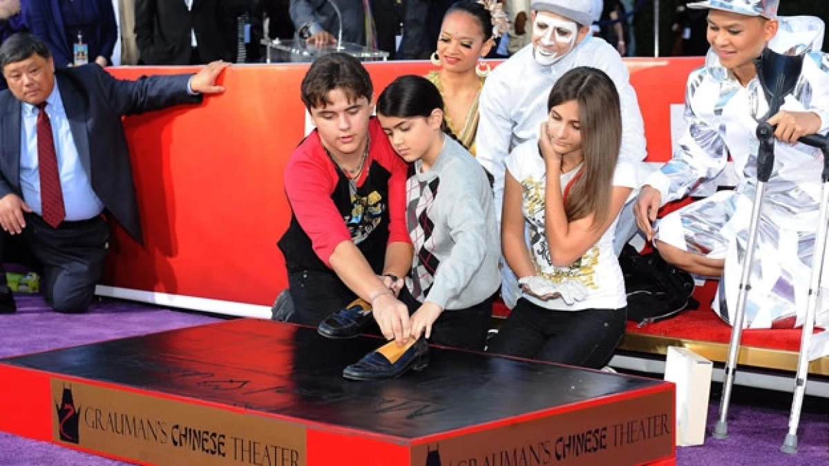 michael jackson homenaje huellas hollywood hijos