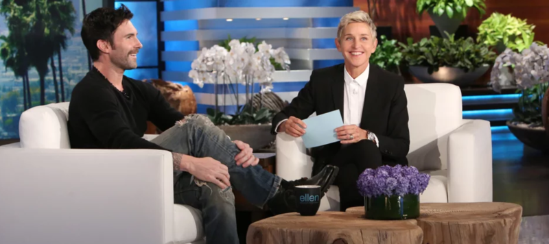 Ellen DeGeneres y Adam Levine