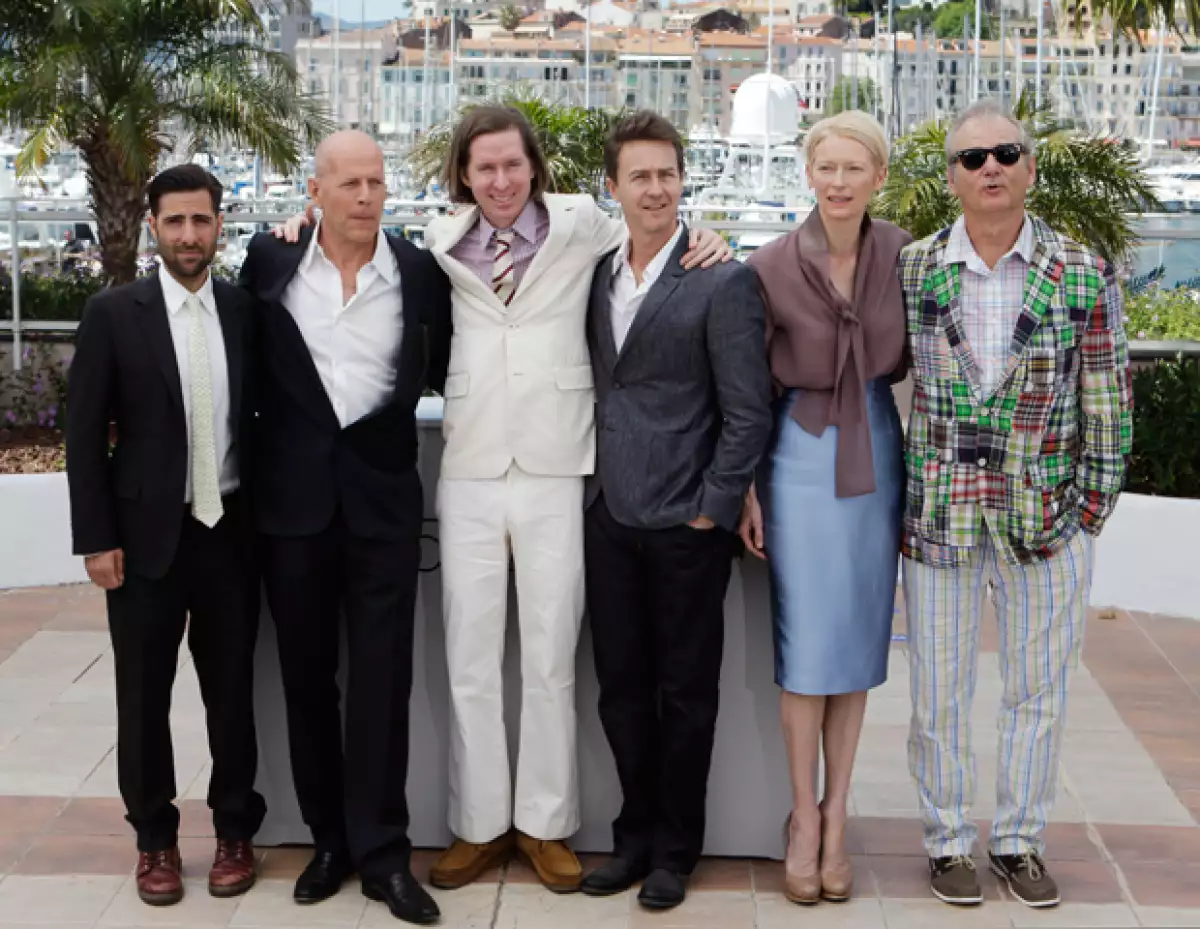 El Festival de Cine de Cannes arrancó con el cuidadoso Wes Anderson, el bromista Sacha Baron Cohen y un camello.