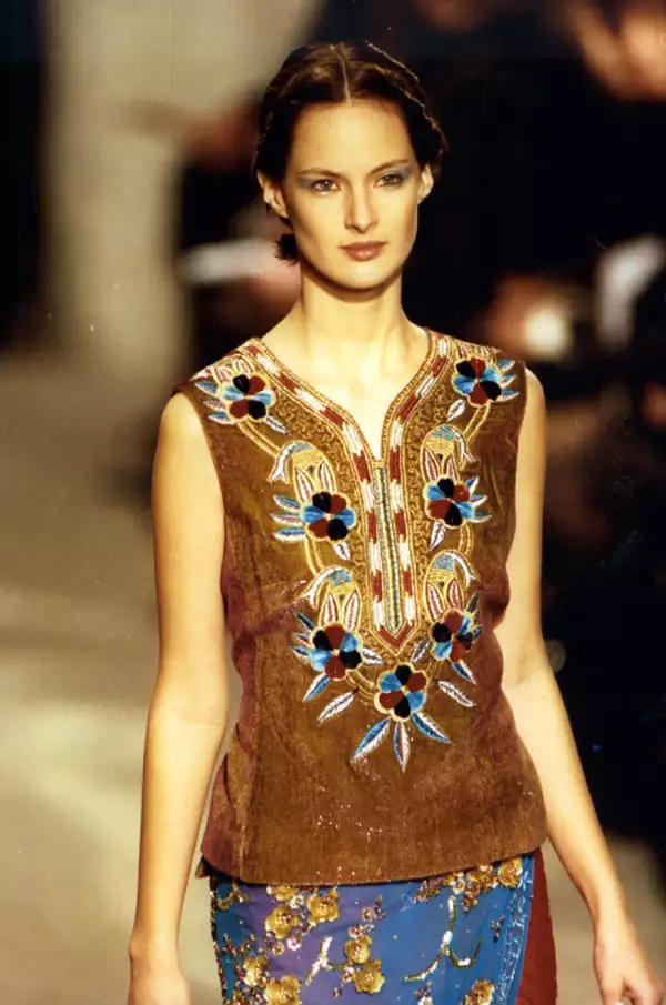 Fashion Women 1996 Fashion Model On The Paris Catwalk Wearing Dries Van Noten