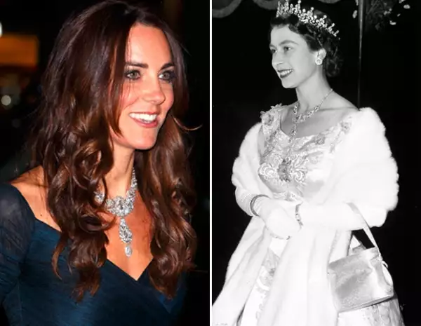 Kate Middleton y la reina Isabel luciendo el mismo collar con varias décadas de separación.