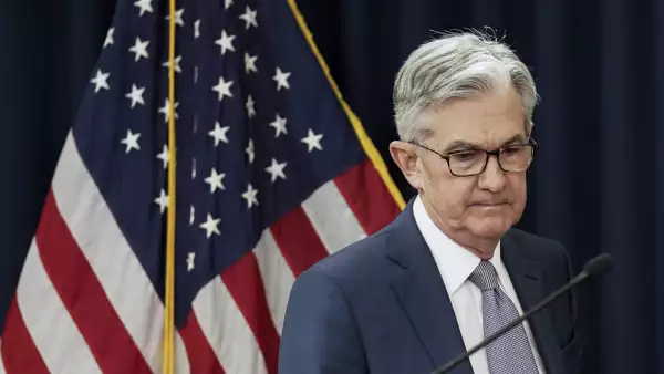 FILE PHOTO: U.S. Federal Reserve Chairman Jerome Powell  speaks in Washington