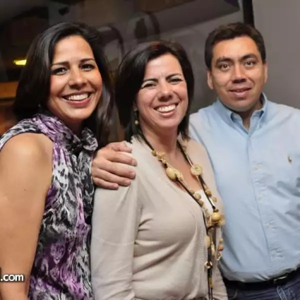 Connie Vega,Laura Patricia Martínez y Carlos Magallanes
