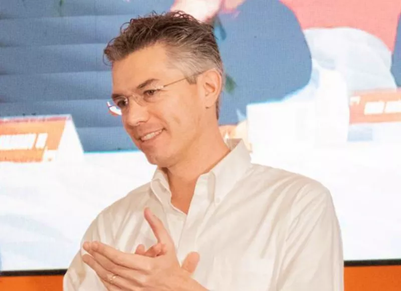 alfonso delgado senado mc.jpg