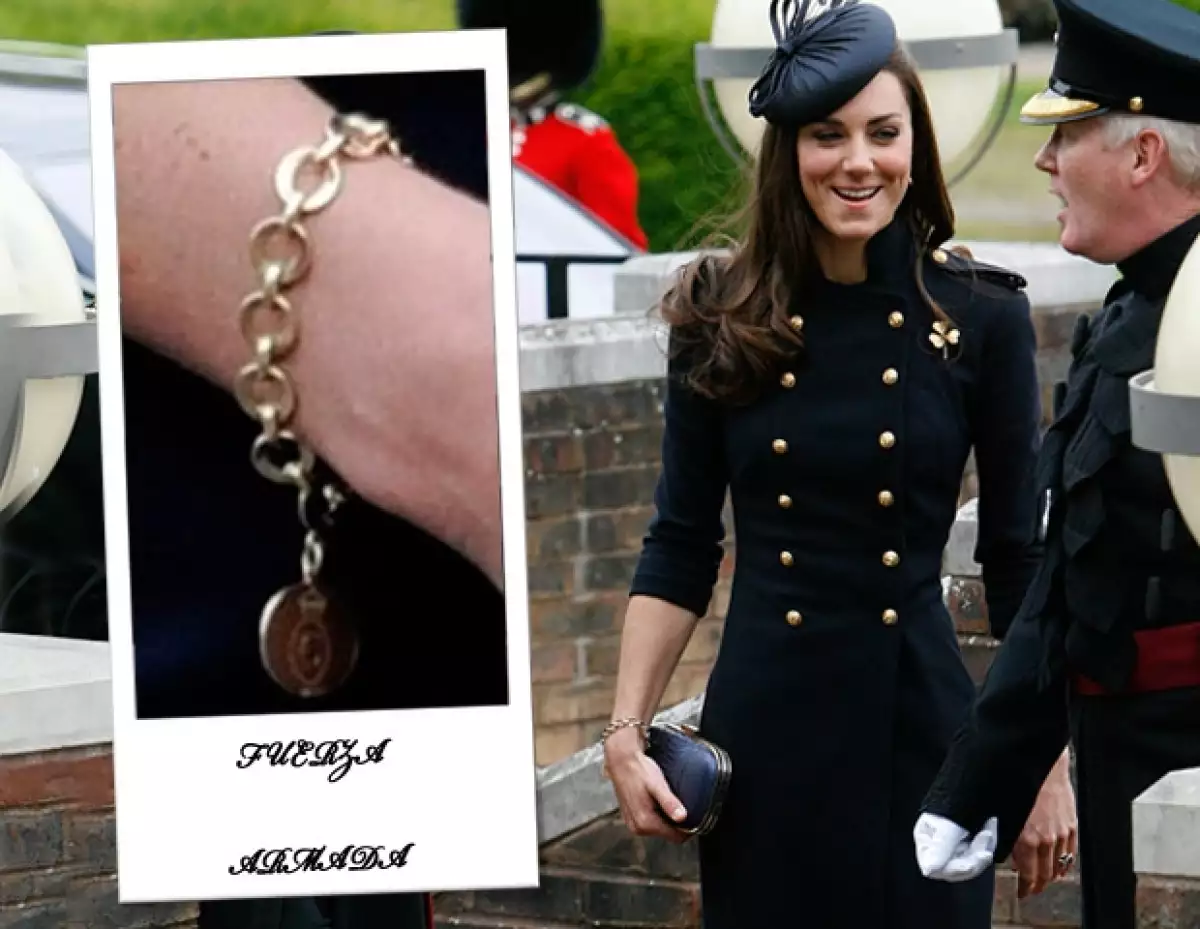 La Duquesa de Cambridge tiene una pulsera con dije regalo de Camila, duquesa de Cornwall, y la usó en los dos últimos eventos a los que asistió. ¿la pondrá de moda?