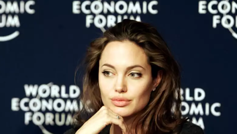 En 2005 la actriz estadounidense participó en el Foro Económico Mundial de Davos, Suiza.