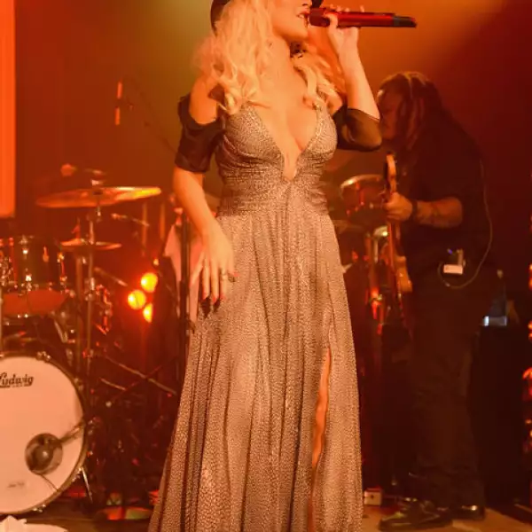 Christina Aguilera le dedicó una canción a su prometido Matt Rutler.