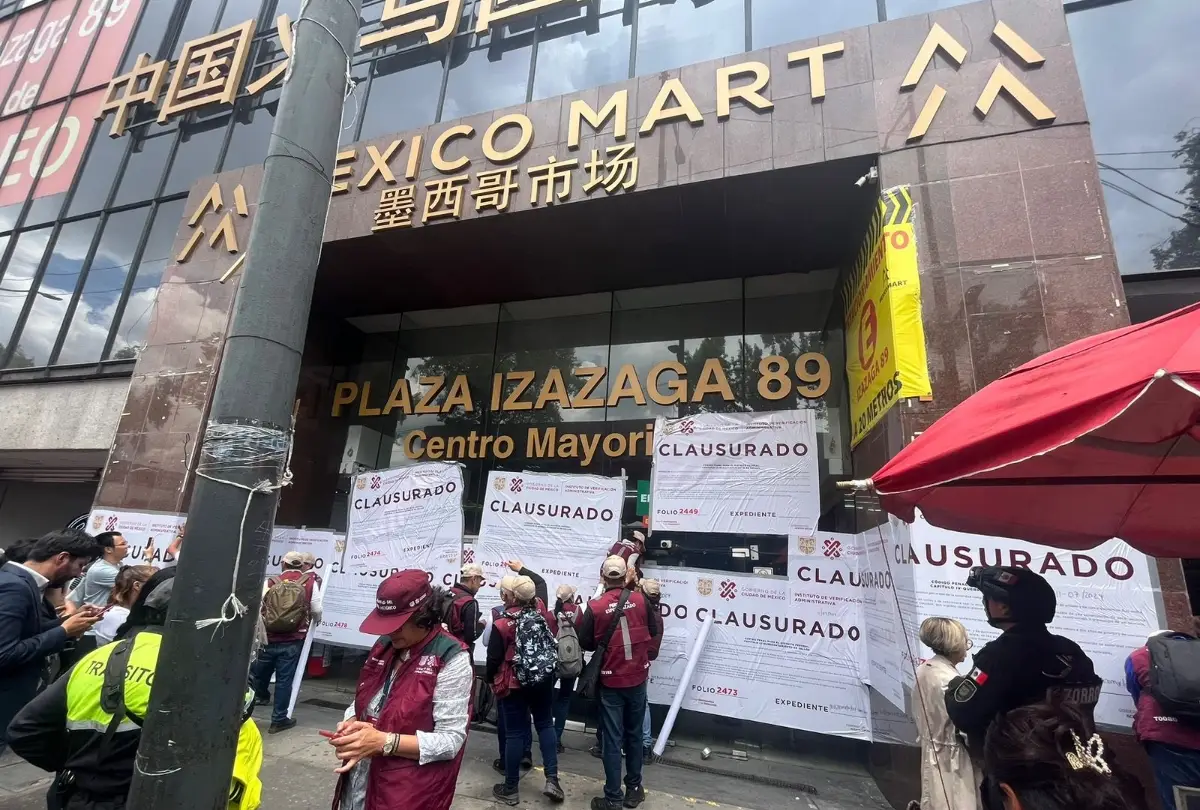 Clausuran Izazaga 89, plaza de productos chinos en el Ce