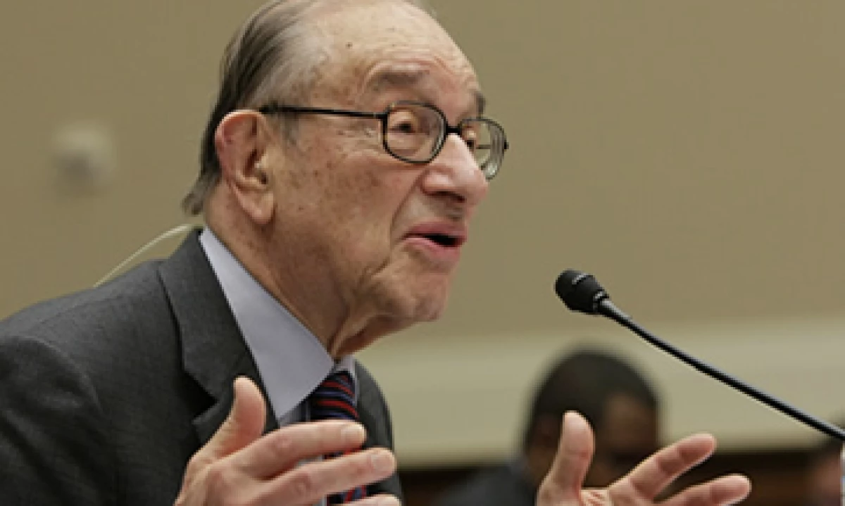 Alan Greenspan dijo que la rebaja de S&P golpeó la autoestima de Estados Unidos. (Foto: Archivo AP)