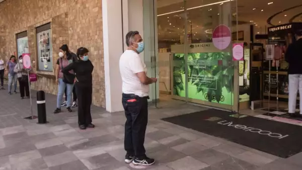 Las tiendas departamentales permanecieron cerradas casi medio año durante 2020. 