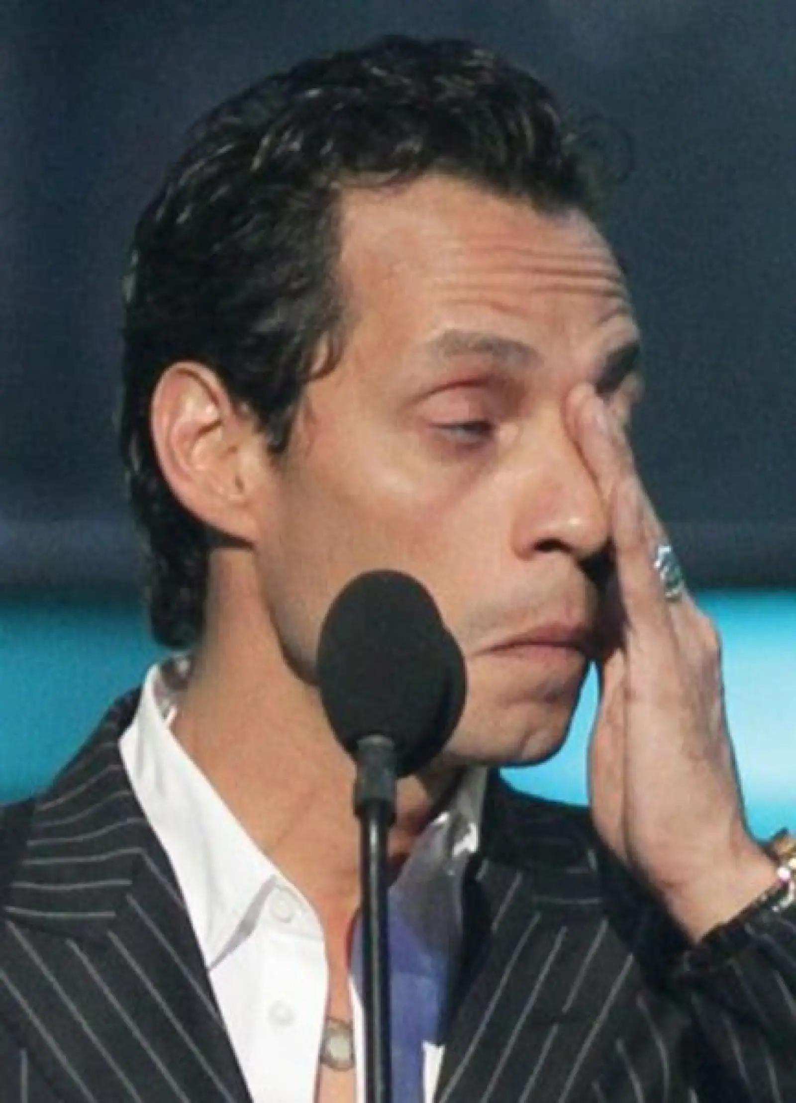 Marc Anthony se emocionó hasta las lágrimas durante los premios Billboard.