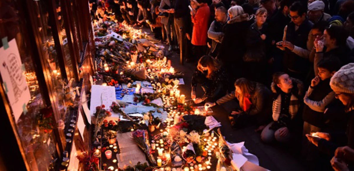 Tristemente los ataques en París y Beirut se suman a la lista de actos de violencia que cada día suceden alrededor del mundo, pero hay una forma muy simple de poner un granito de arena de paz.