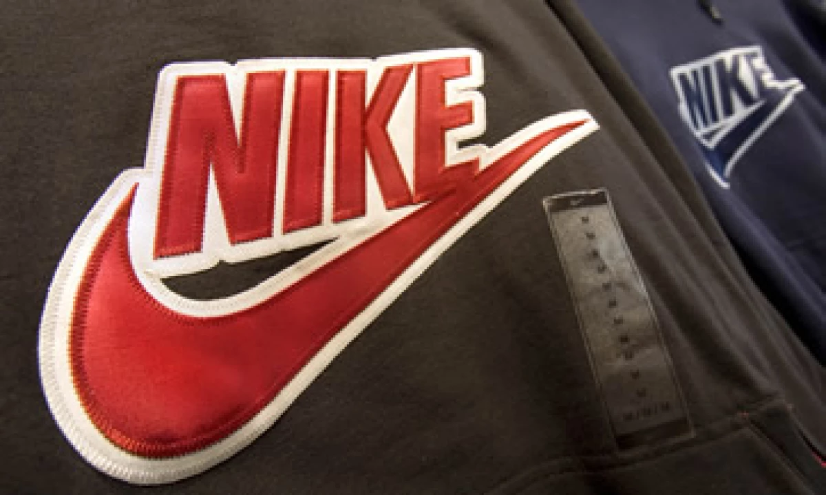 Los ingresos de Nike subieron a 5,800 mdd en su cuarto trimestre fiscal. (Foto: AP)