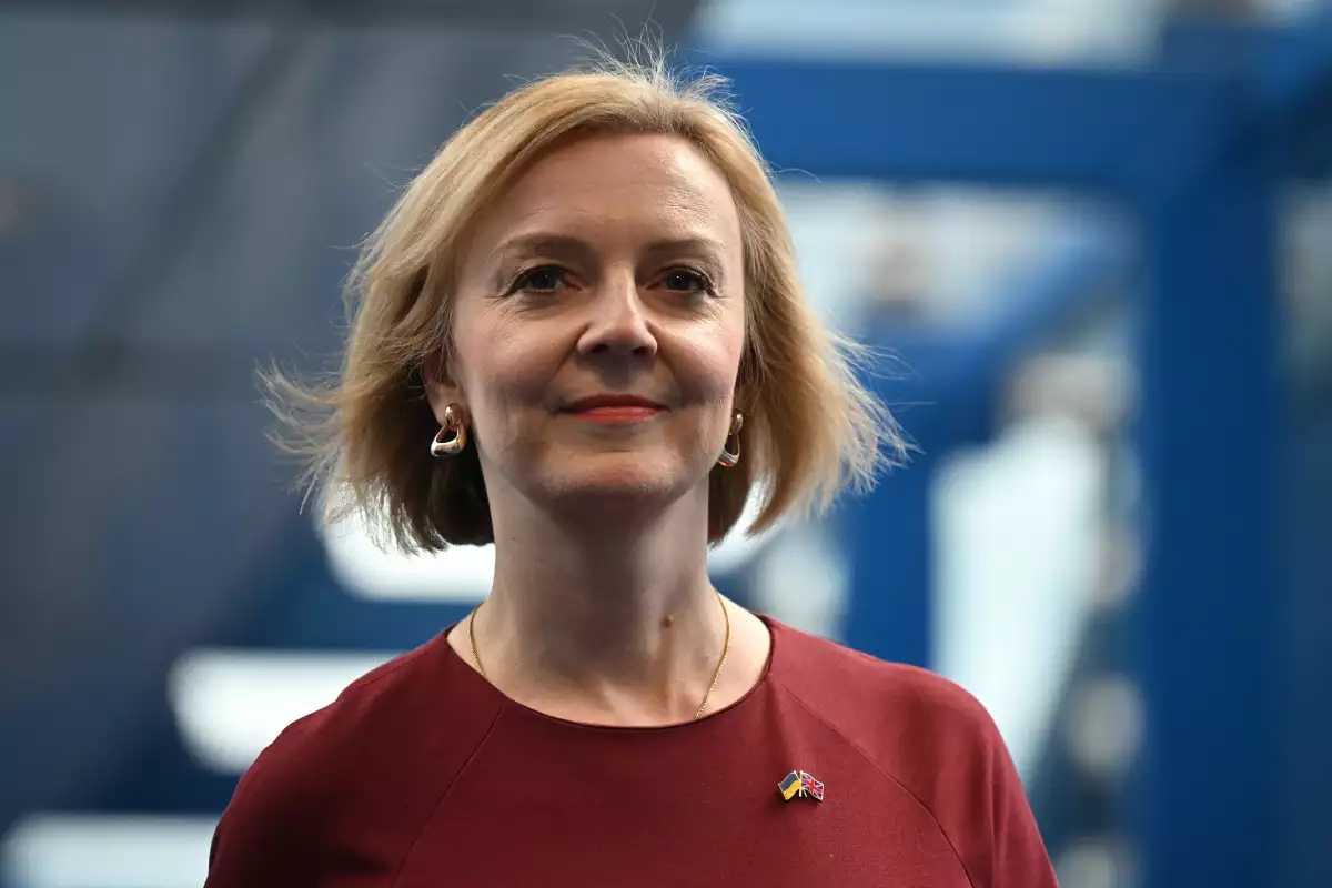 Liz Truss defiende plan