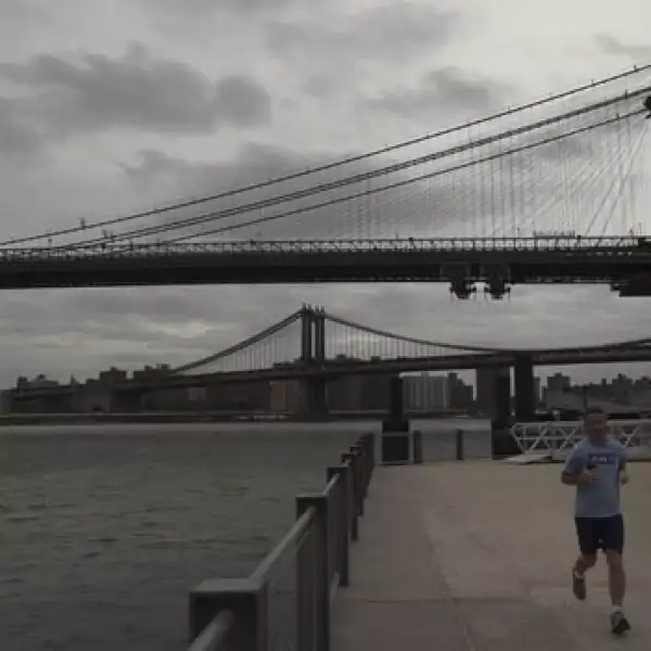 Estadounidenses se preparan para la llegada de Sandy