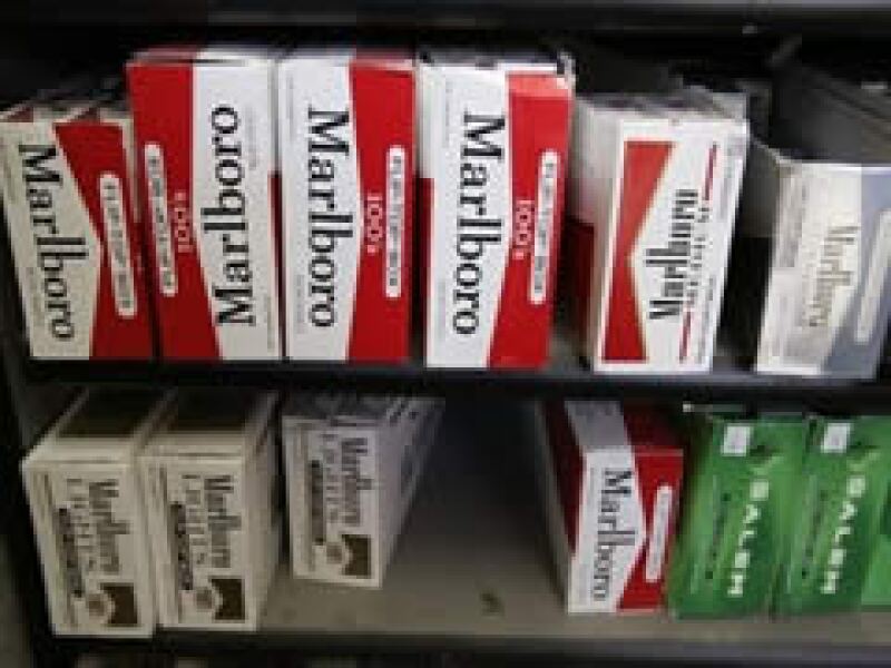 El impuesto por cajetilla de cigarros en EU subirá a 1.01 dólares. (Foto: AP )