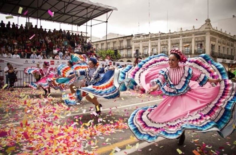 Un Jarabe Tapatío.