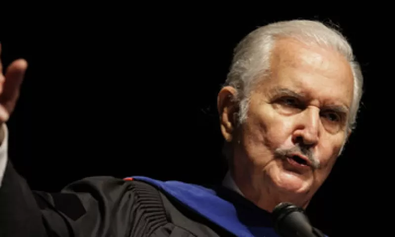 En julio se publicará el libro de memorias de Fuentes.