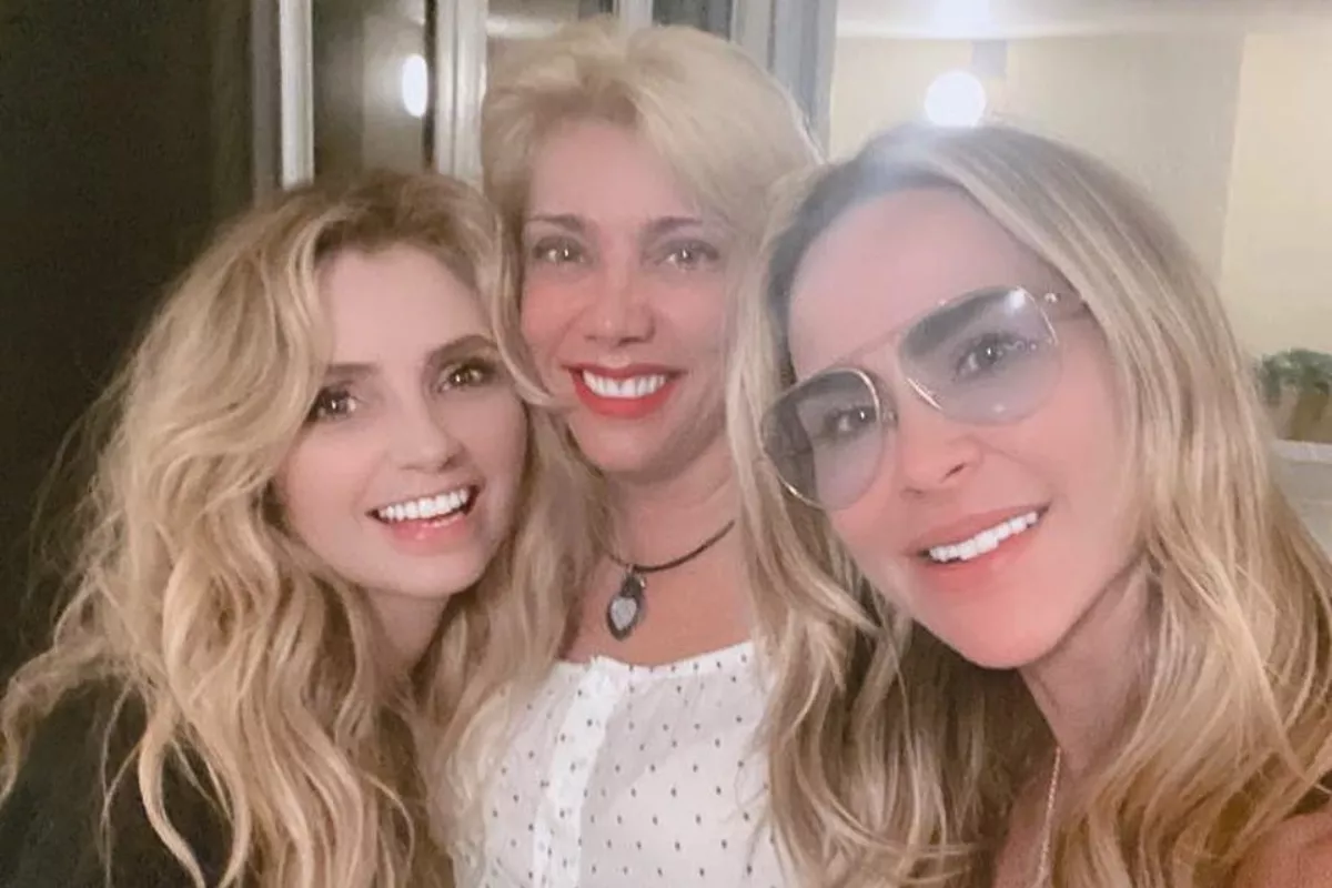 Angélica Rivera, Cynthia Klitbo y Aylín Mujica
